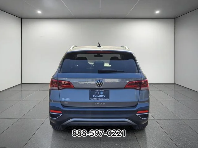 Certified Used 2024 Platinum Gray Metallic Volkswagen 1.5T SE image 4