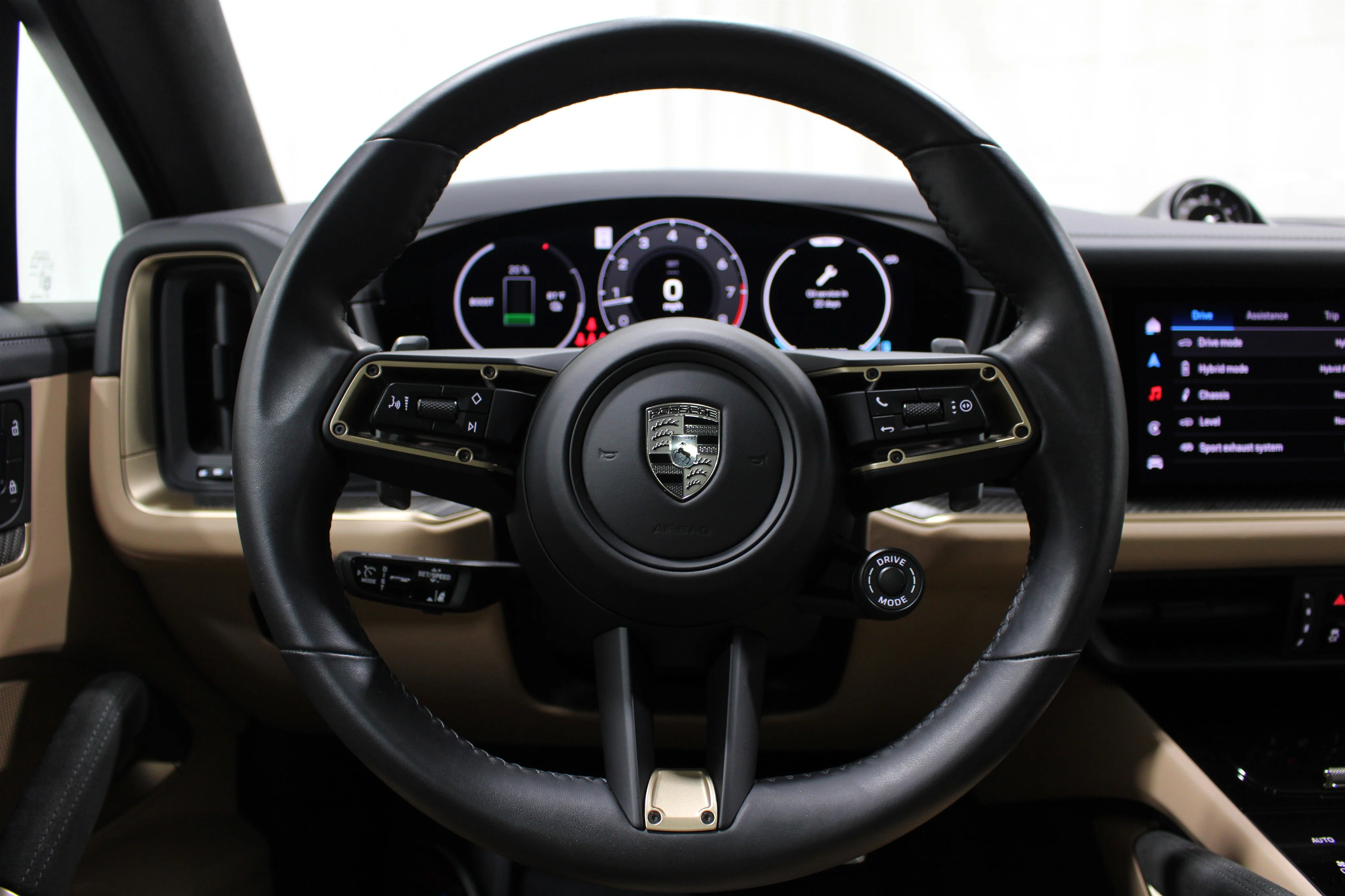 2025 Porsche Cayenne Coup Turbo E-Hybrid - Photo 10