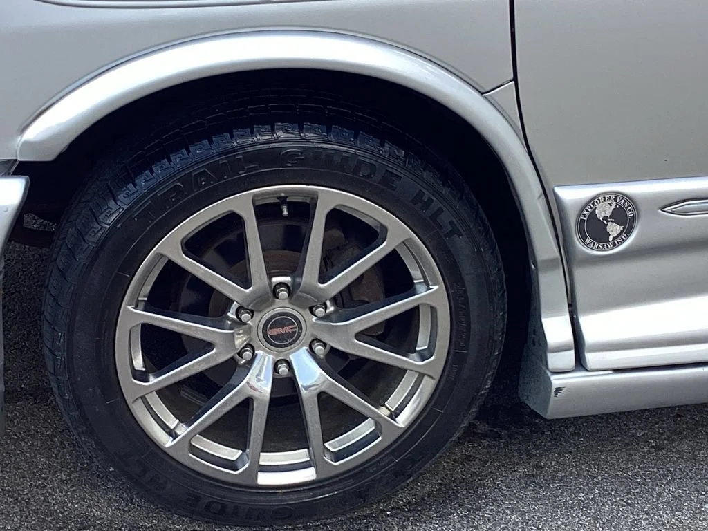 Used 2013 PURE SILVER METALLIC GMC Upfitter image 24