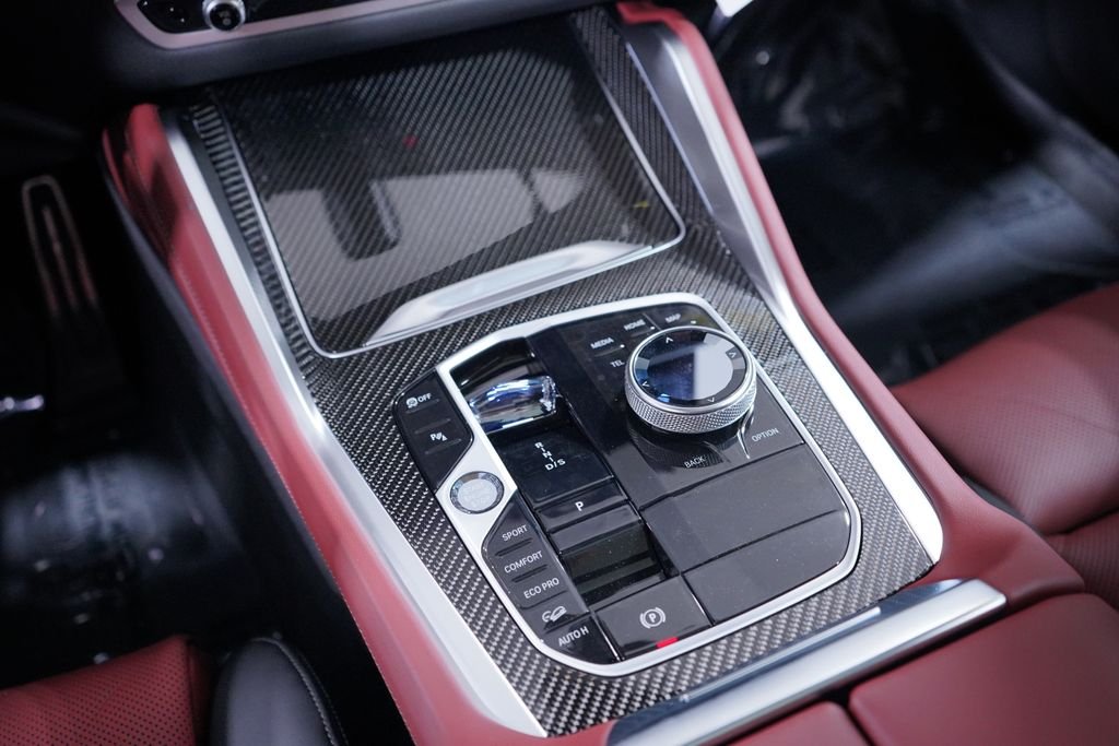 New 2027 White Metallic BMW M60i image 11