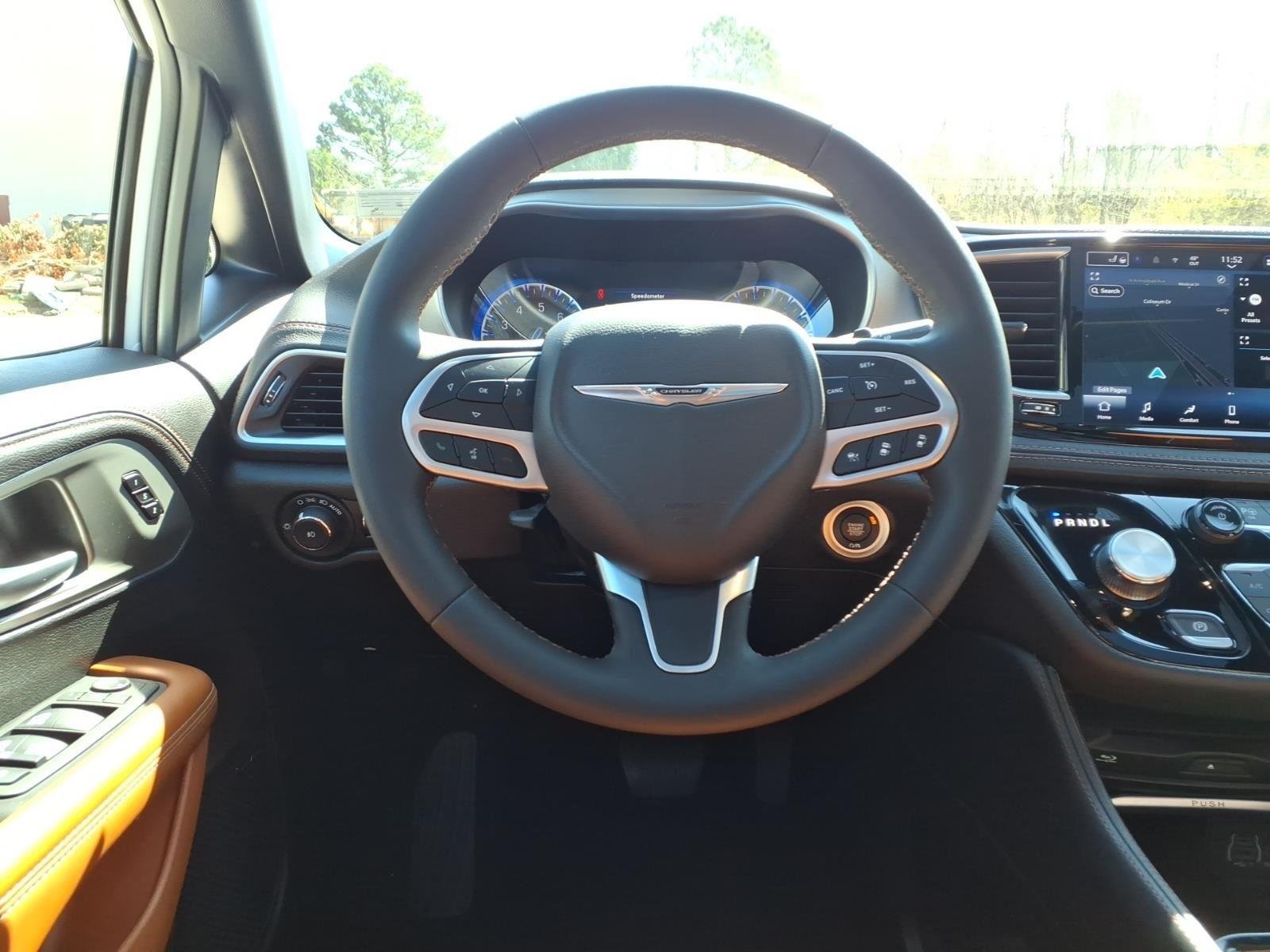 2024 Chrysler Pacifica Pinnacle - Photo 32