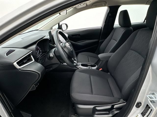 2025 Toyota Corolla LE - Photo 9