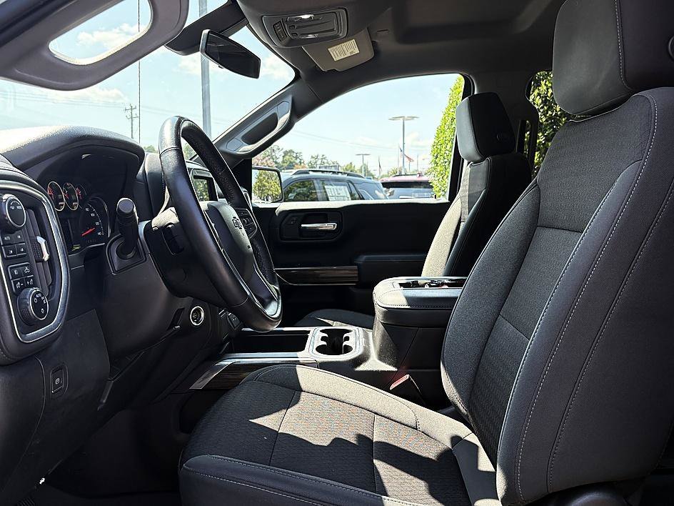 Used 2022 Silver Ice Metallic Chevrolet LT Trail Boss image 9