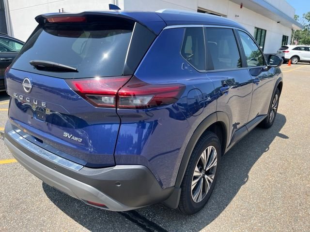 Used 2023 Blue Nissan SV image 3