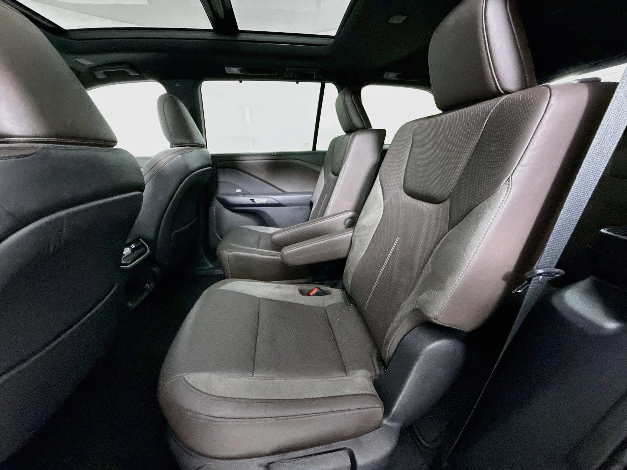Used 2025 Nightfall Mica Lexus 350 Luxury image 24