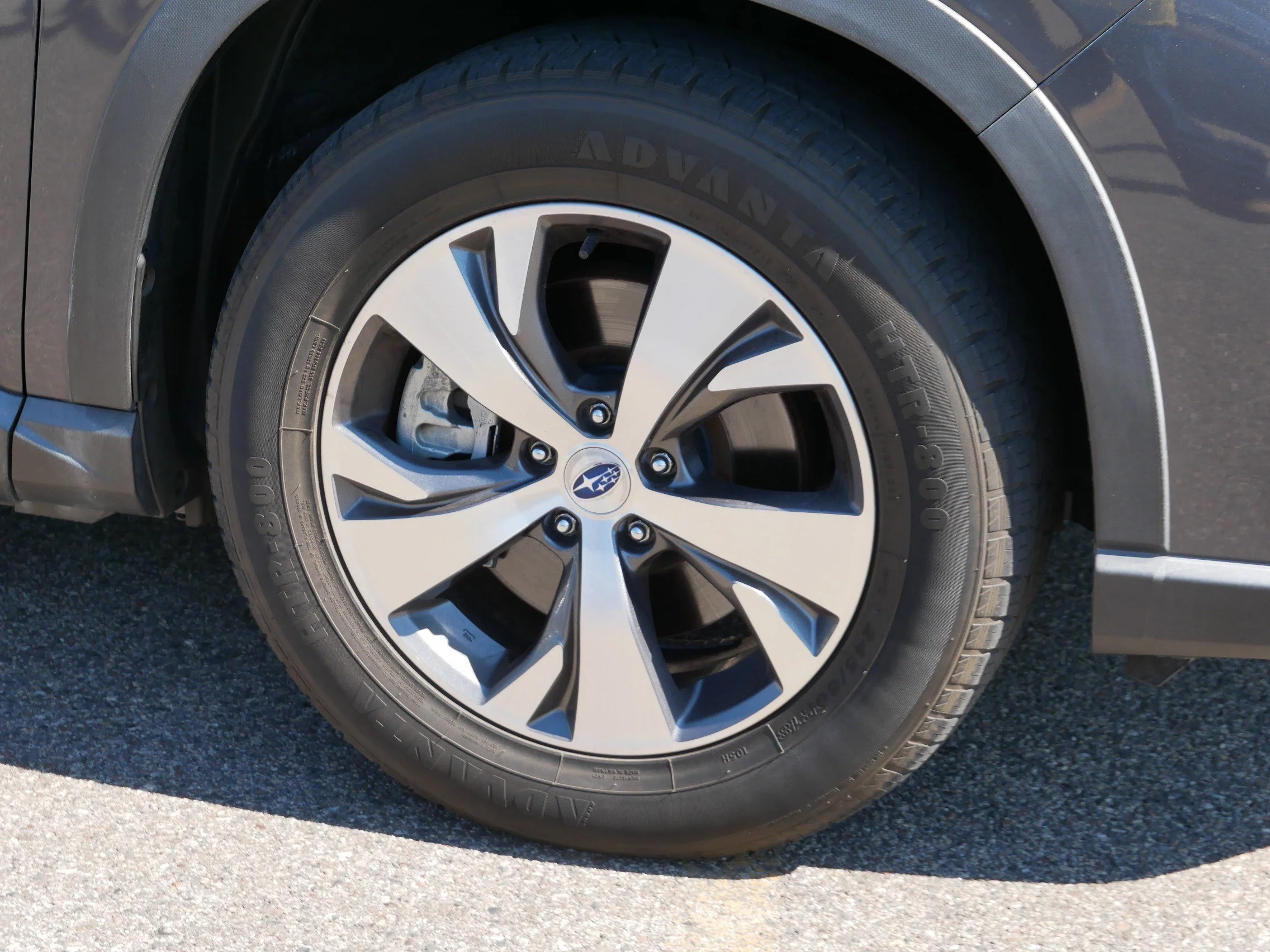 Used 2020 Magnetite Gray Metallic Subaru Premium image 15