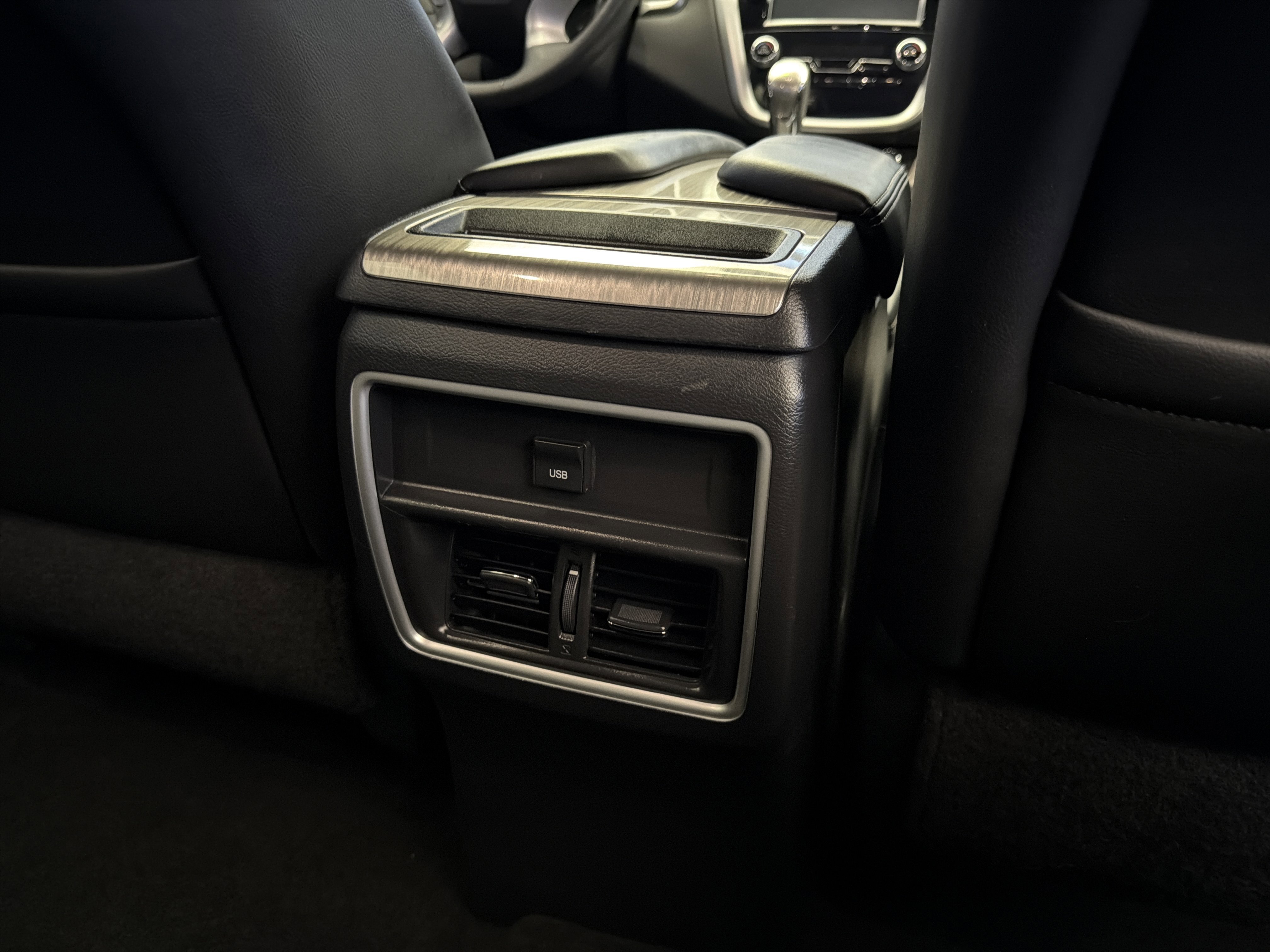 Used 2017 Brilliant Silver Metallic Nissan SL image 27