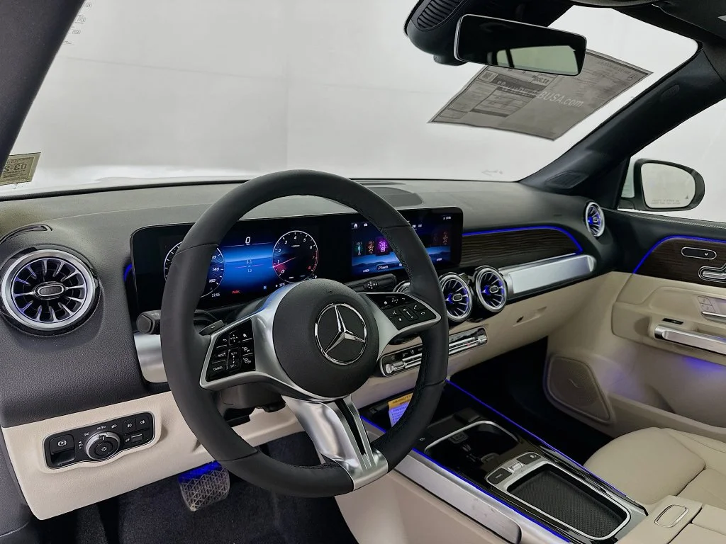 Used 2026 White Mercedes-Benz GLB 250 image 8