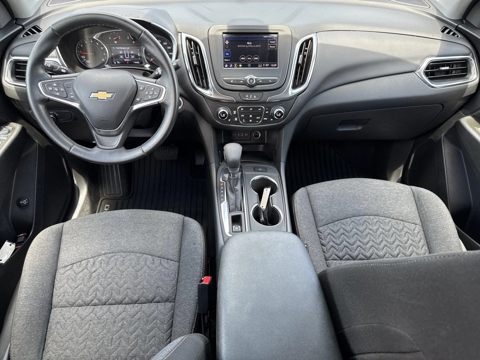Used 2024 Summit White Chevrolet LT image 13
