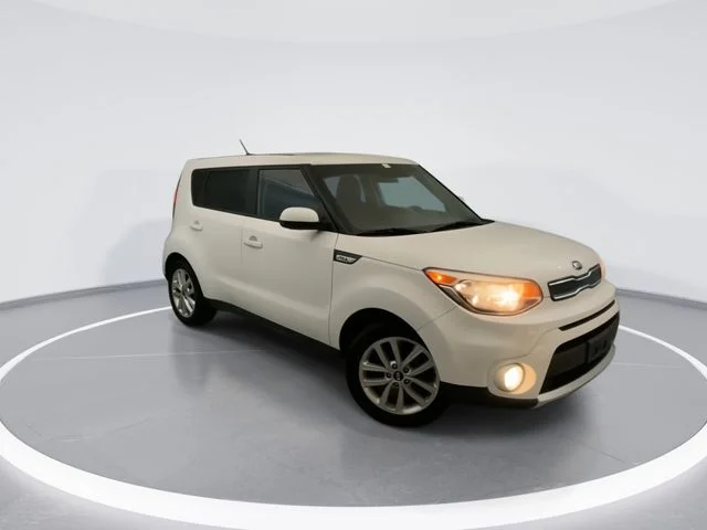 Used 2018 White Kia Plus image 6
