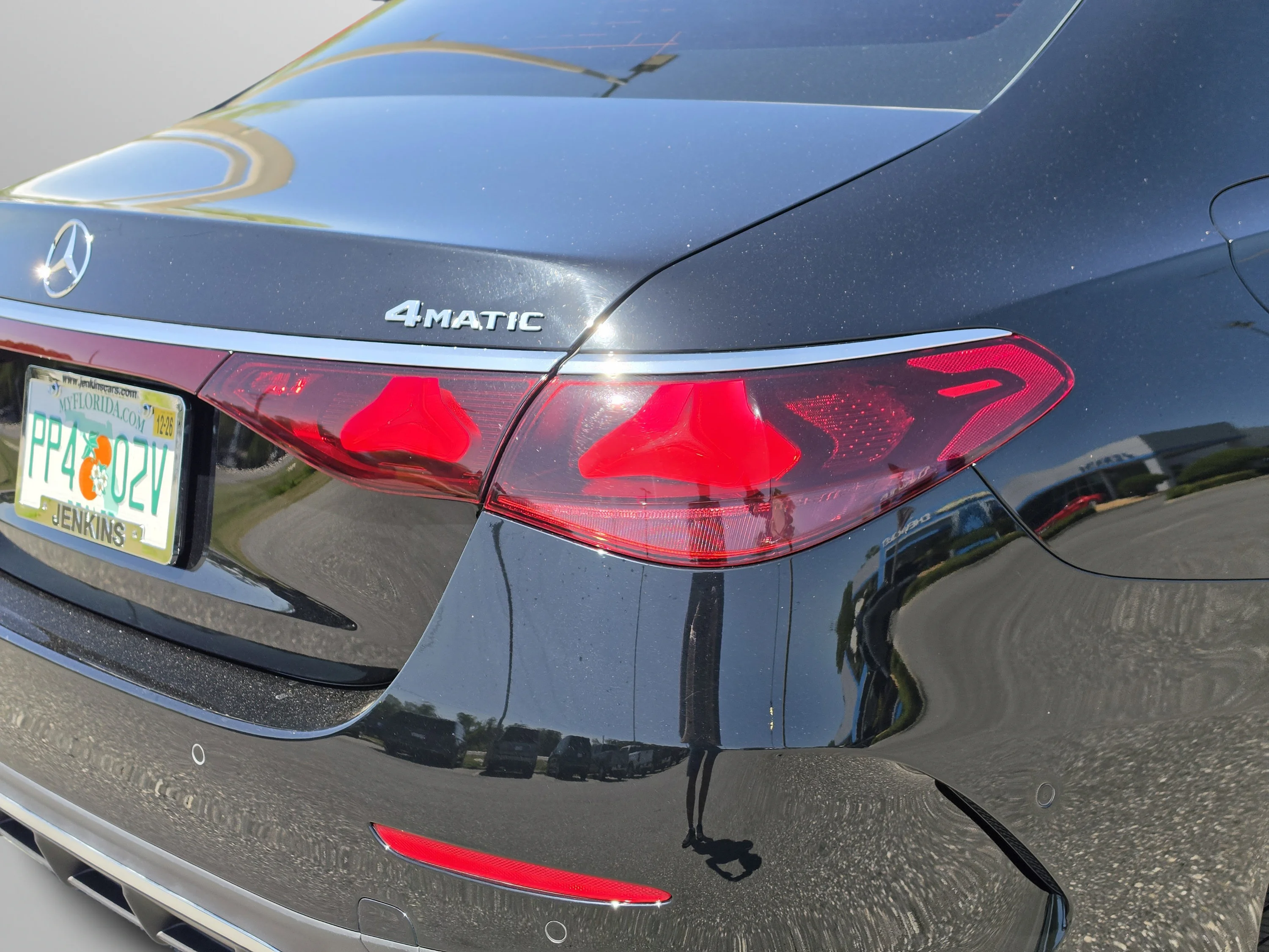 Used 2025 Obsidian Black Metallic Mercedes-Benz E 350 image 38