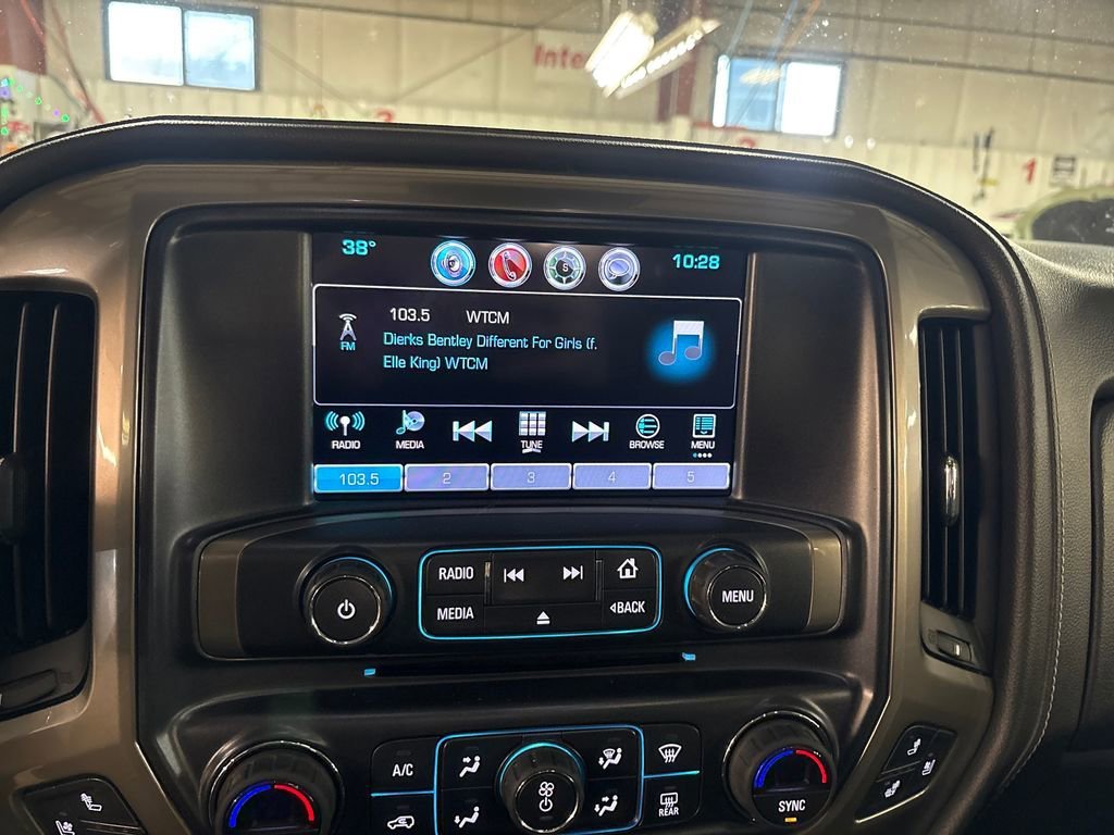 Used 2017 DEEP OCEAN BLUE METALLIC Chevrolet High Country image 23