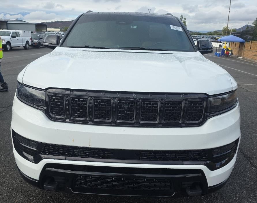 Used 2023 Jeep Grand Wagoneer Series III with VIN 1C4SJVGP4PS532923 for sale in Kansas City