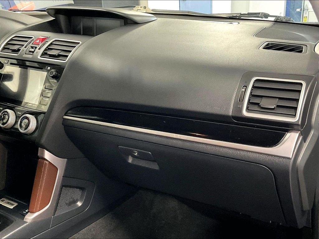 Used 2018 Gray Subaru 2.5i Touring image 13