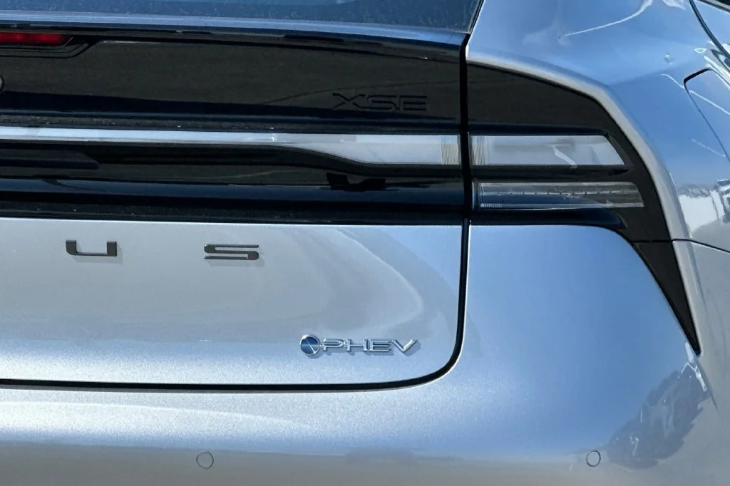 New 2027 Cutting Edge Toyota  XSE Premium image 32