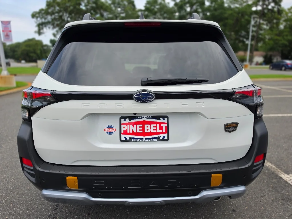 New 2026 CRYSTAL WHITE PEARL Subaru Wilderness image 12