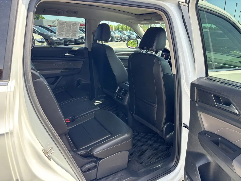 Used 2023 Opal White Pearl Volkswagen SEL image 30