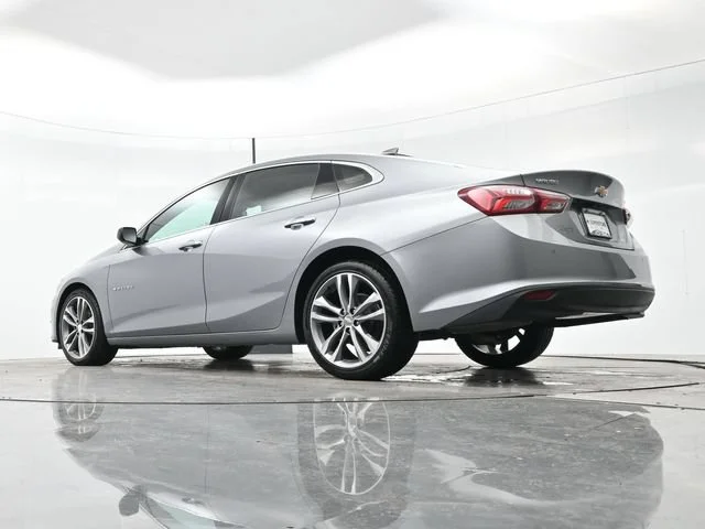 Used 2024 Sterling Gray Metallic Chevrolet 2LT image 27