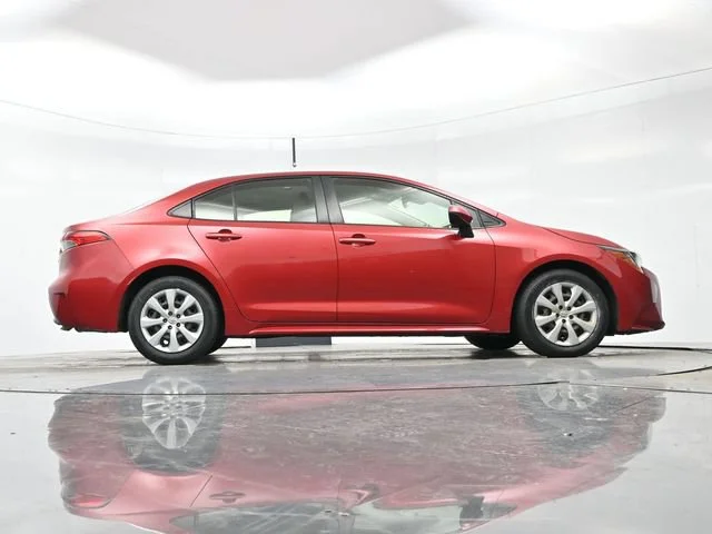 Used 2020 Barcelona Red Metallic Toyota LE image 16