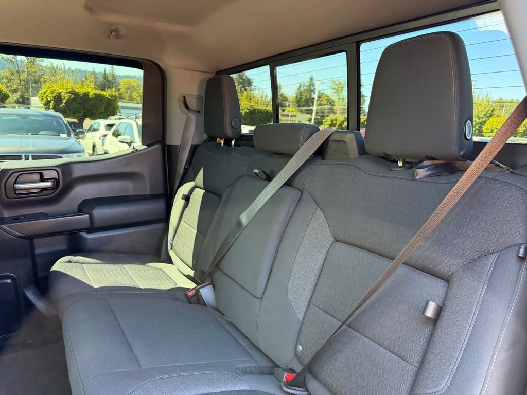 Used 2020 Silver Chevrolet LT image 29