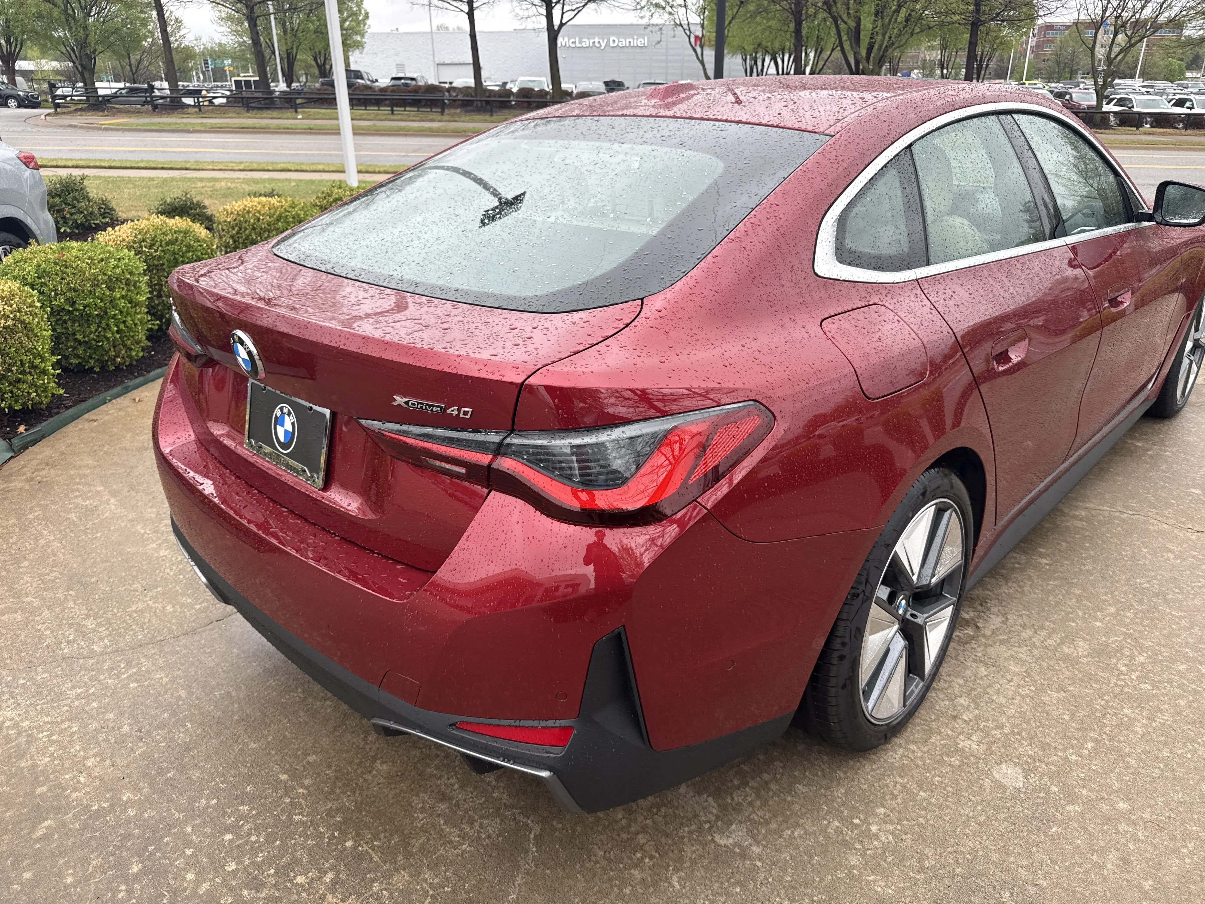 New 2026 VEGAS RED BMW xDrive40 image 5