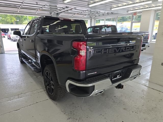Used 2023 Gray Chevrolet LT image 3