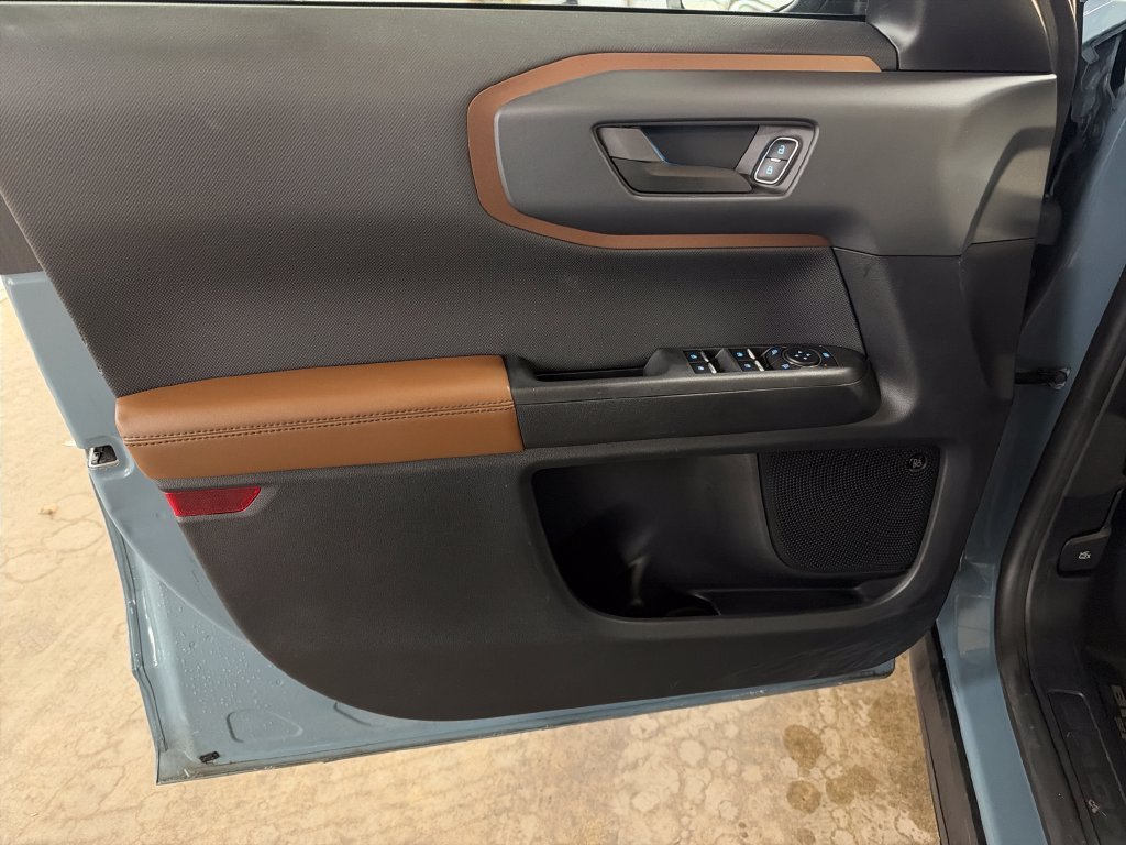Used 2021 Blue Ford Outer Banks image 15