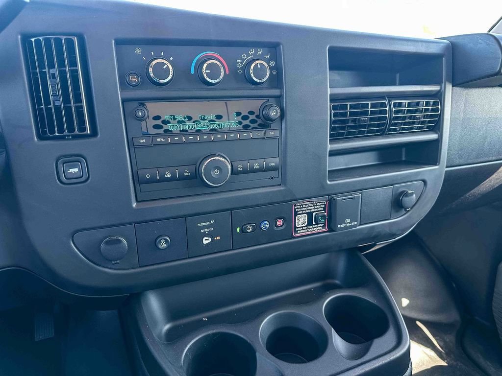2025 Chevrolet Express Cargo Work Van - Photo 20
