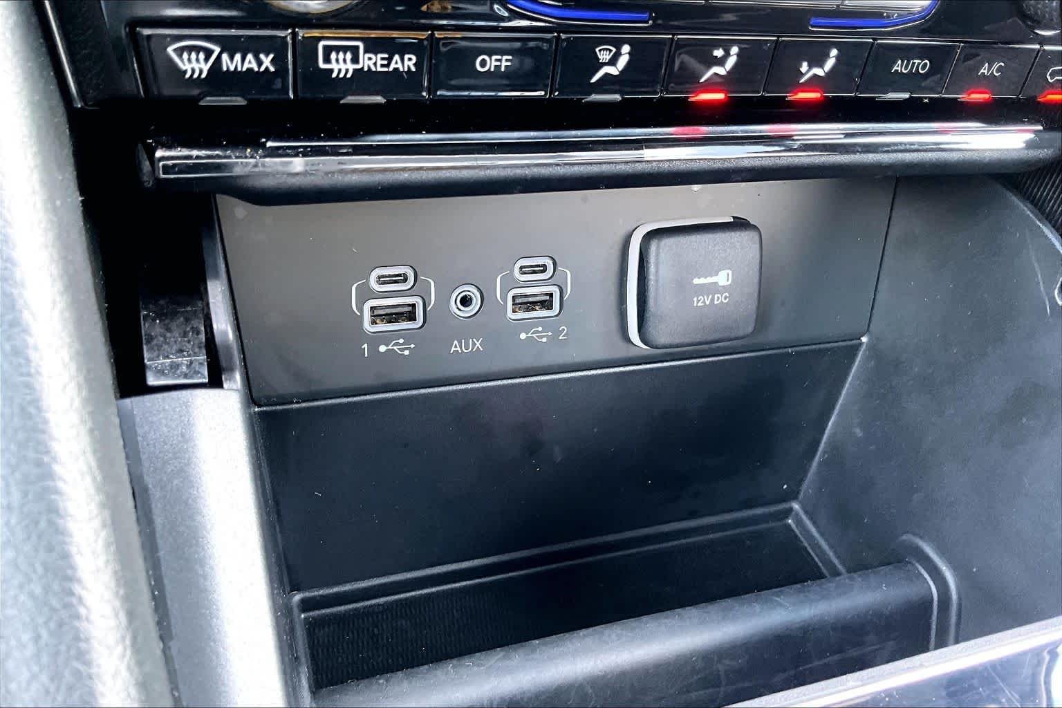 Used 2025 Bright White Clearcoat Jeep Laredo X image 35