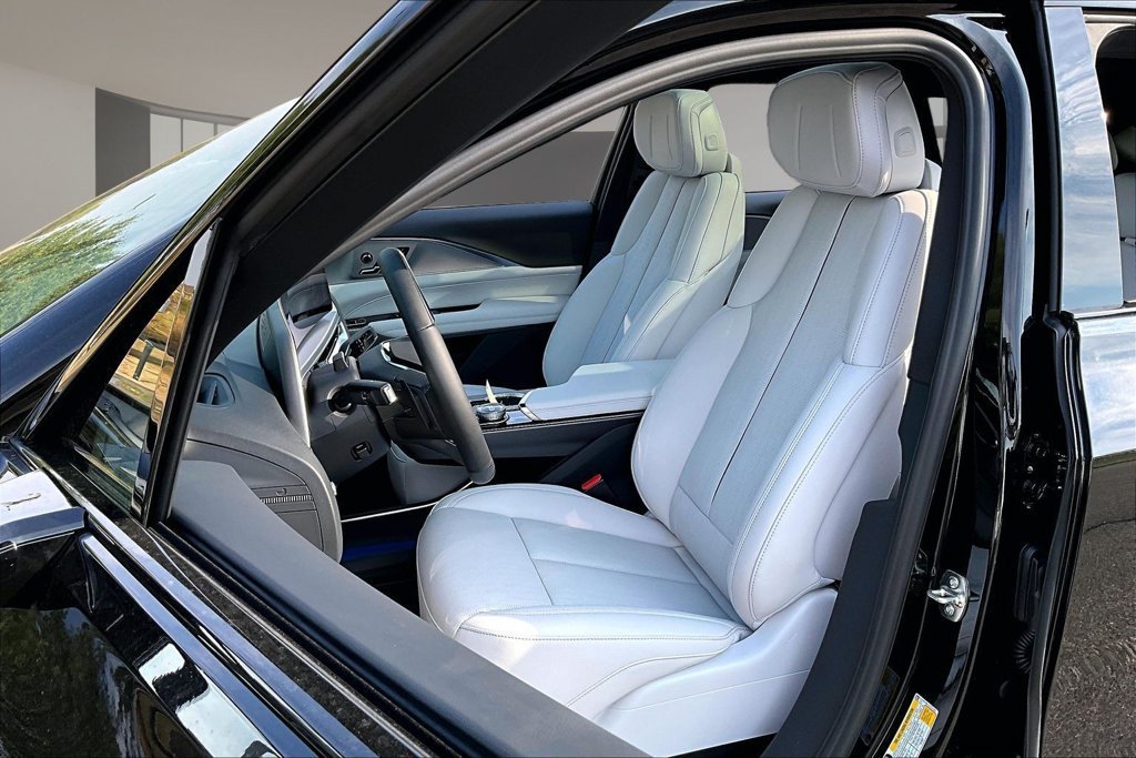 2027 Cadillac LYRIQ Sport - Photo 9