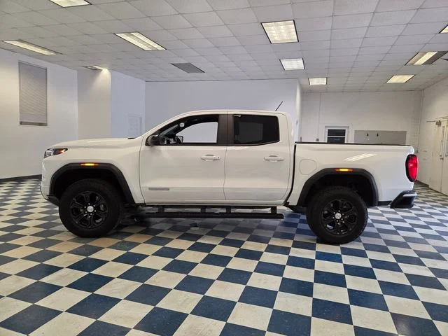Used 2024 White GMC Elevation image 4