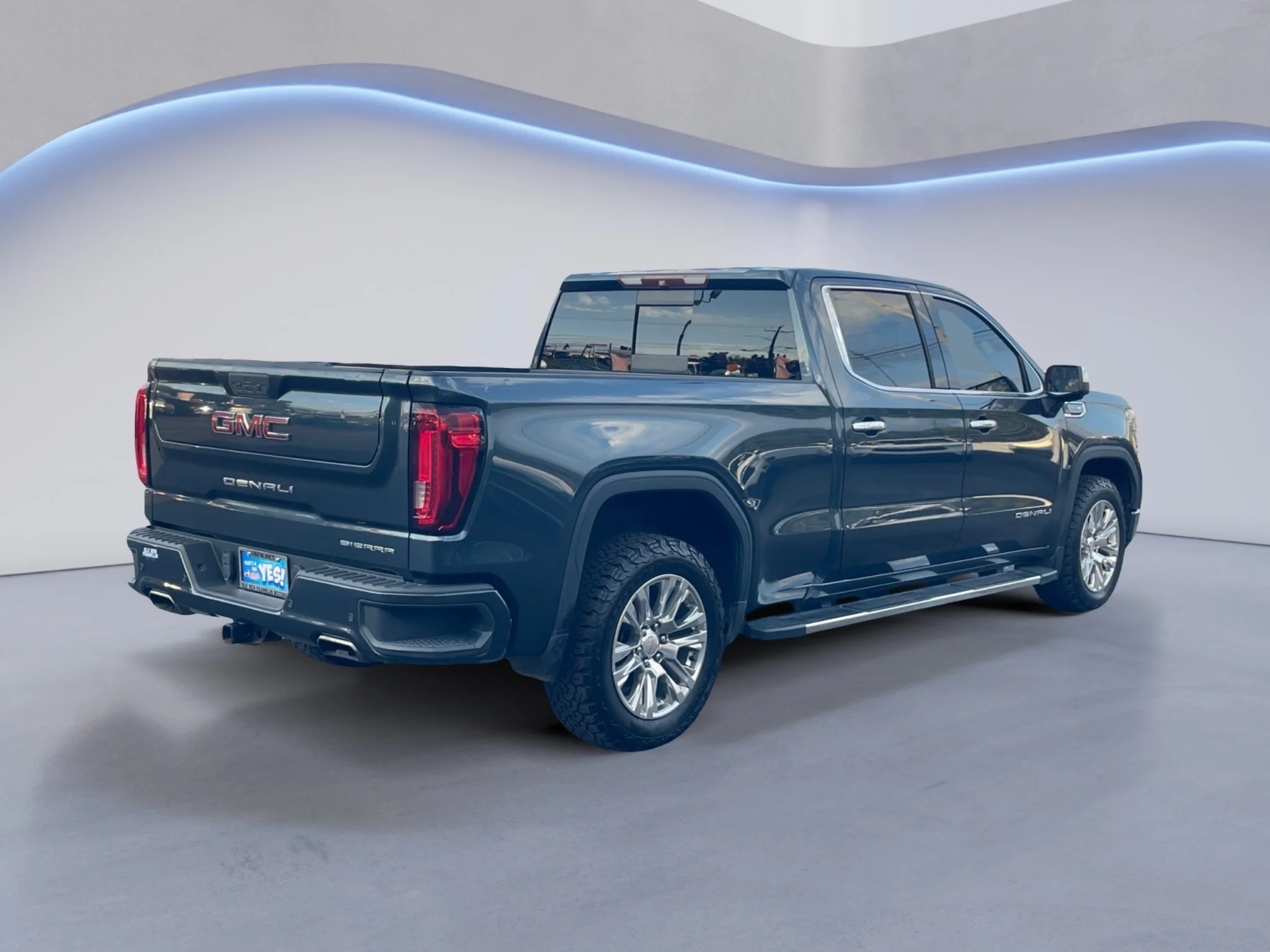 Used 2019 Dark Sky Metallic GMC Denali image 7