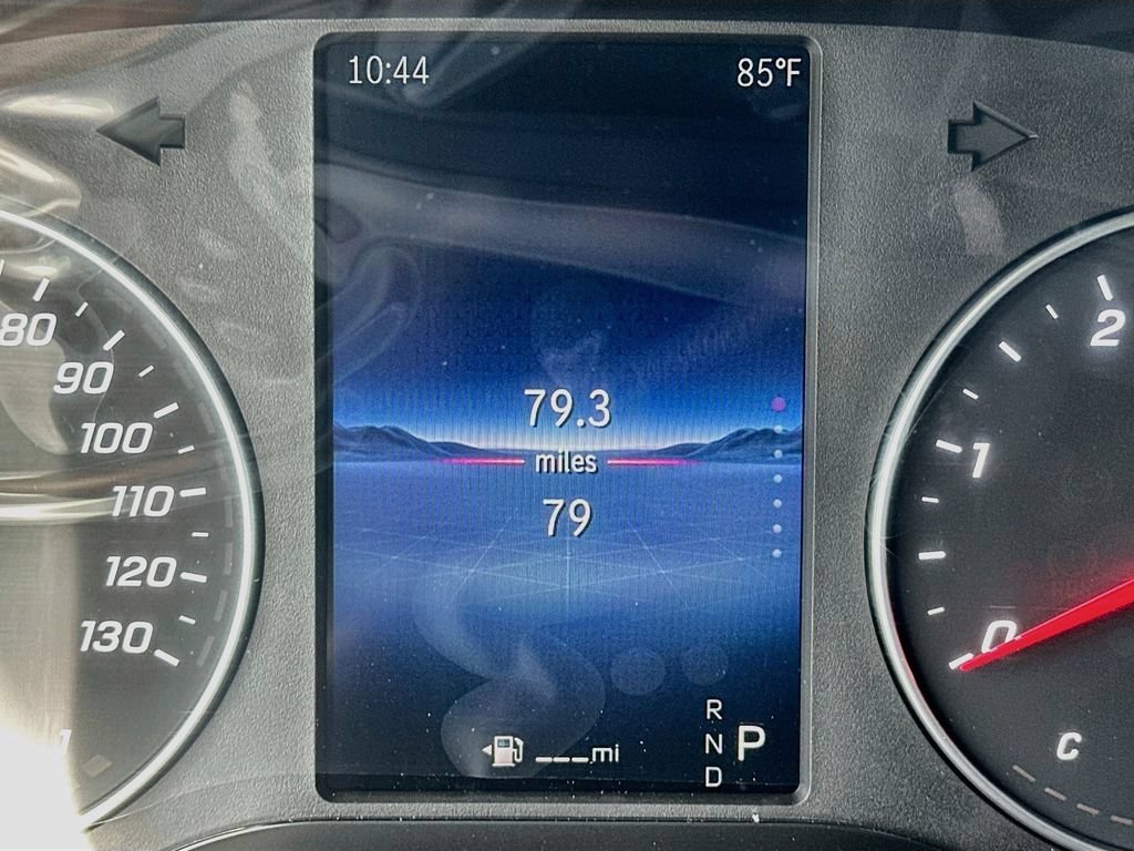 New 2026 Arctic+White Mercedes-Benz Crew 144 WB image 46