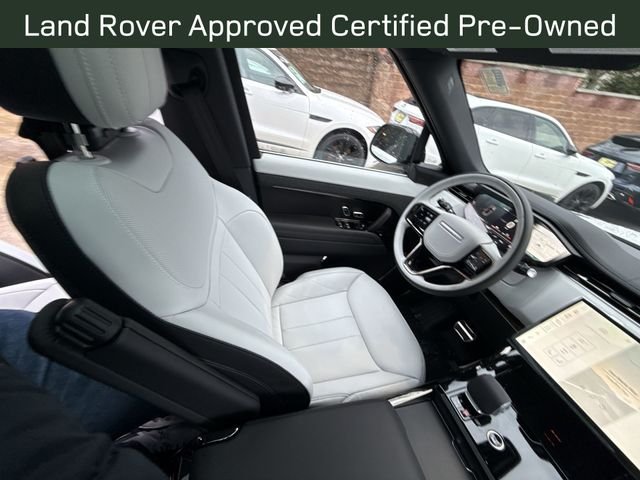 Certified Used 2026 Fuji White Land Rover Dynamic SE image 8