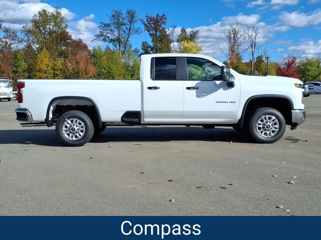 New 2026 Summit White Chevrolet WT image 27
