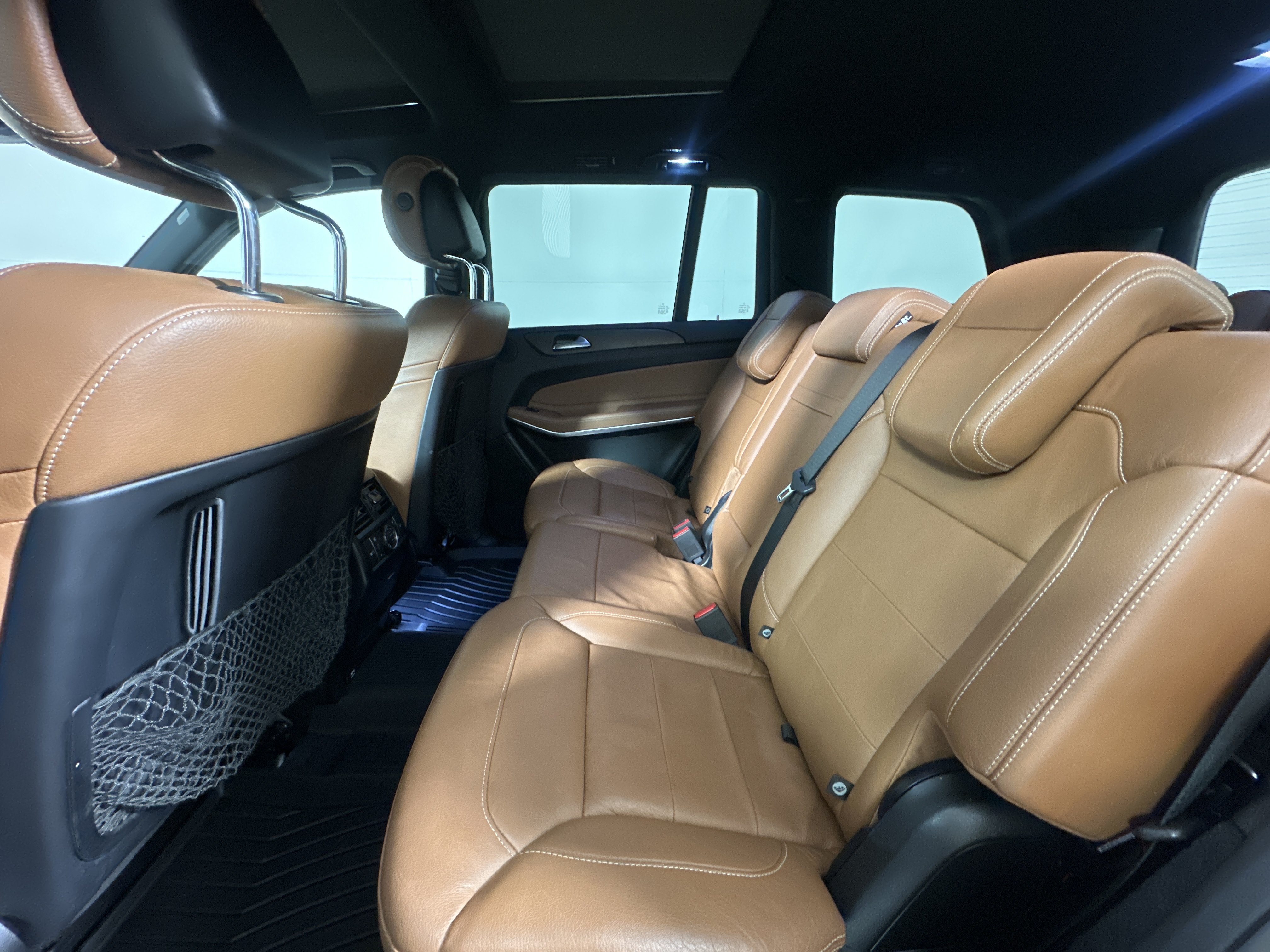 Used 2017  Mercedes-Benz GLS 550 image 21