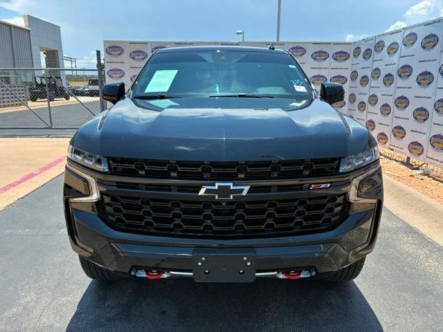 Used 2024 Black Chevrolet Z71 image 3