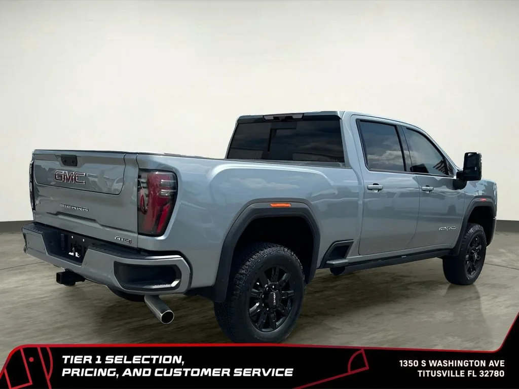 Used 2024 Sterling Metallic GMC AT4 image 10