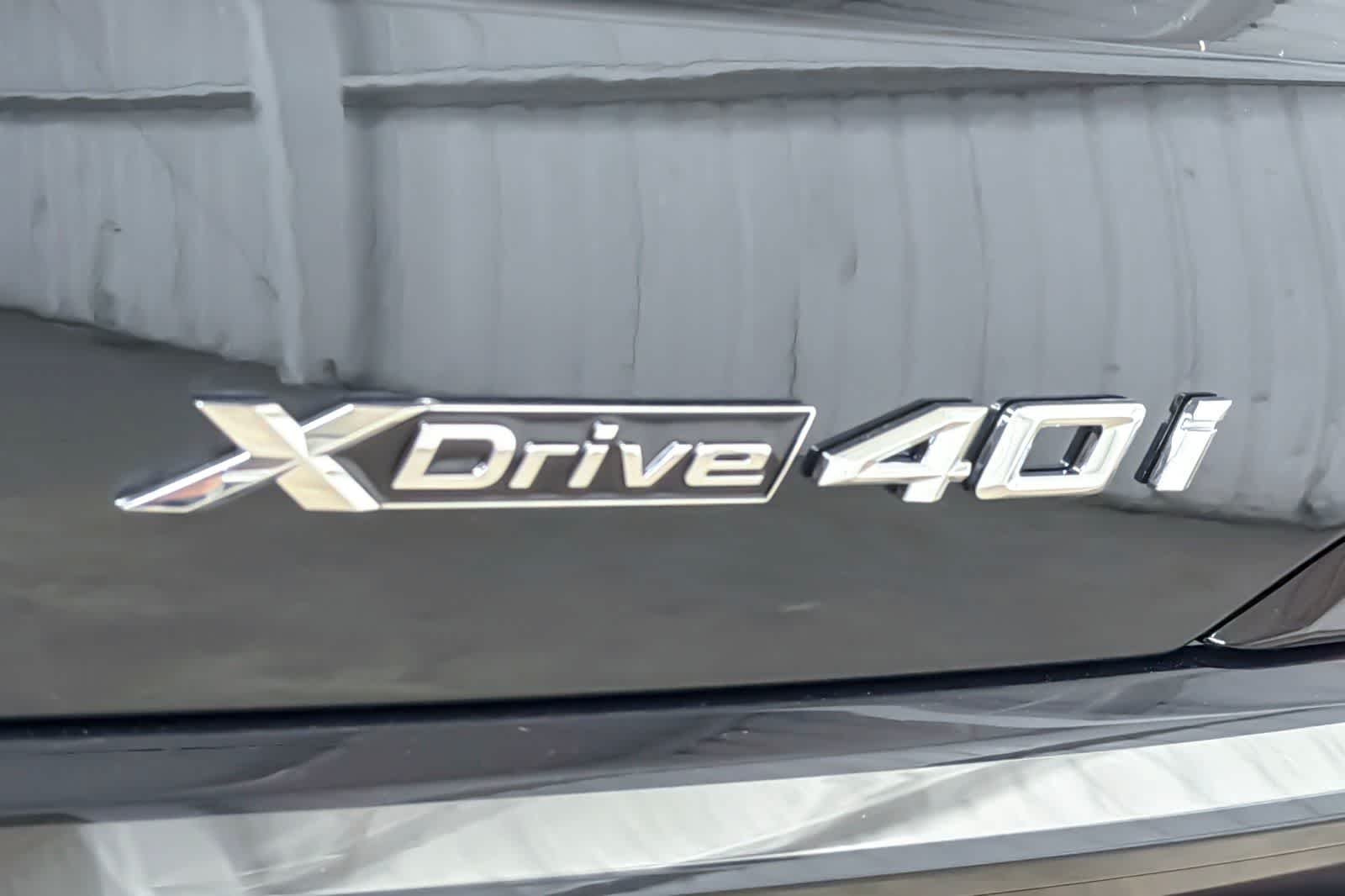 New 2027 Black Sapphire Metallic BMW xDrive40i image 26