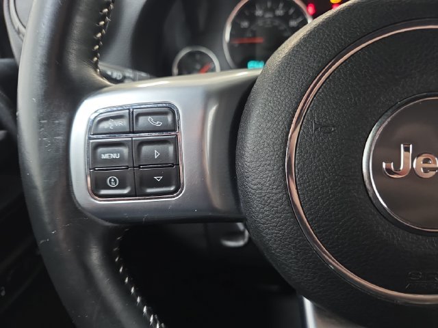 Used 2016 Gray Jeep Unlimited Sport image 16