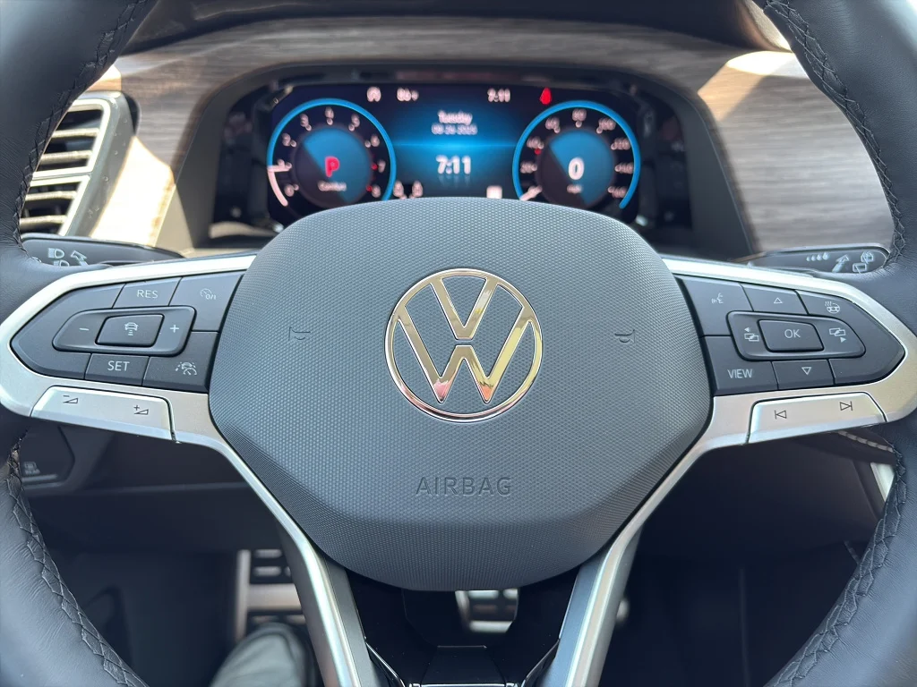 2026 Volkswagen Atlas SEL Premium R-Line - Photo 19