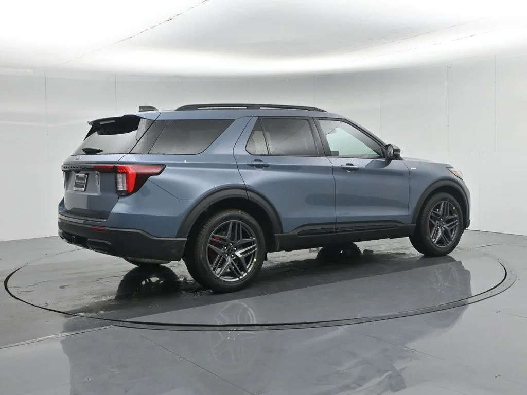 New 2026 Vapor Blue Metallic Ford ST-Line image 27
