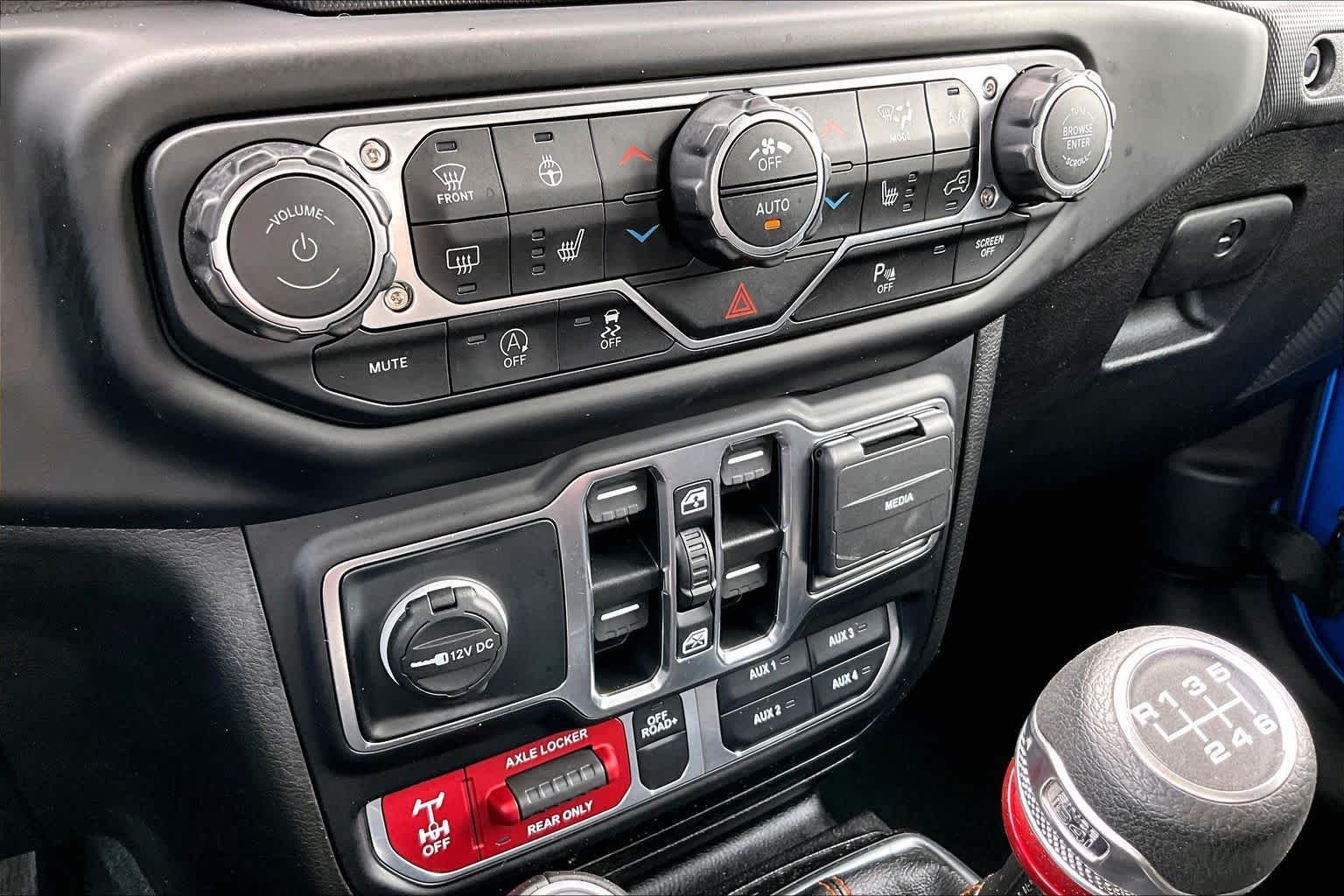 Used 2022 Hydro Blue Pearlcoat Jeep Mojave image 33