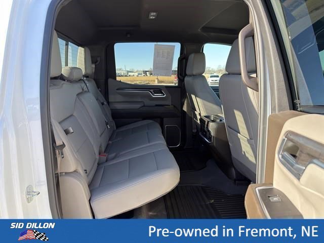 Used 2022 Iridescent Pearl Tricoat Chevrolet LTZ image 19