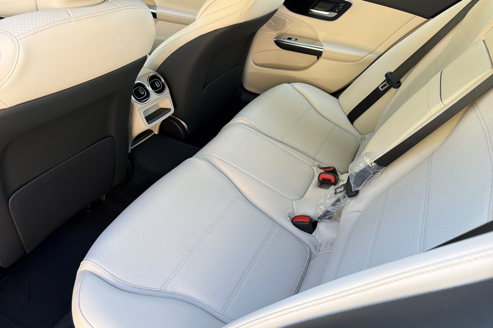 New 2026 Twilight Blue Metallic Mercedes-Benz C 300 image 9