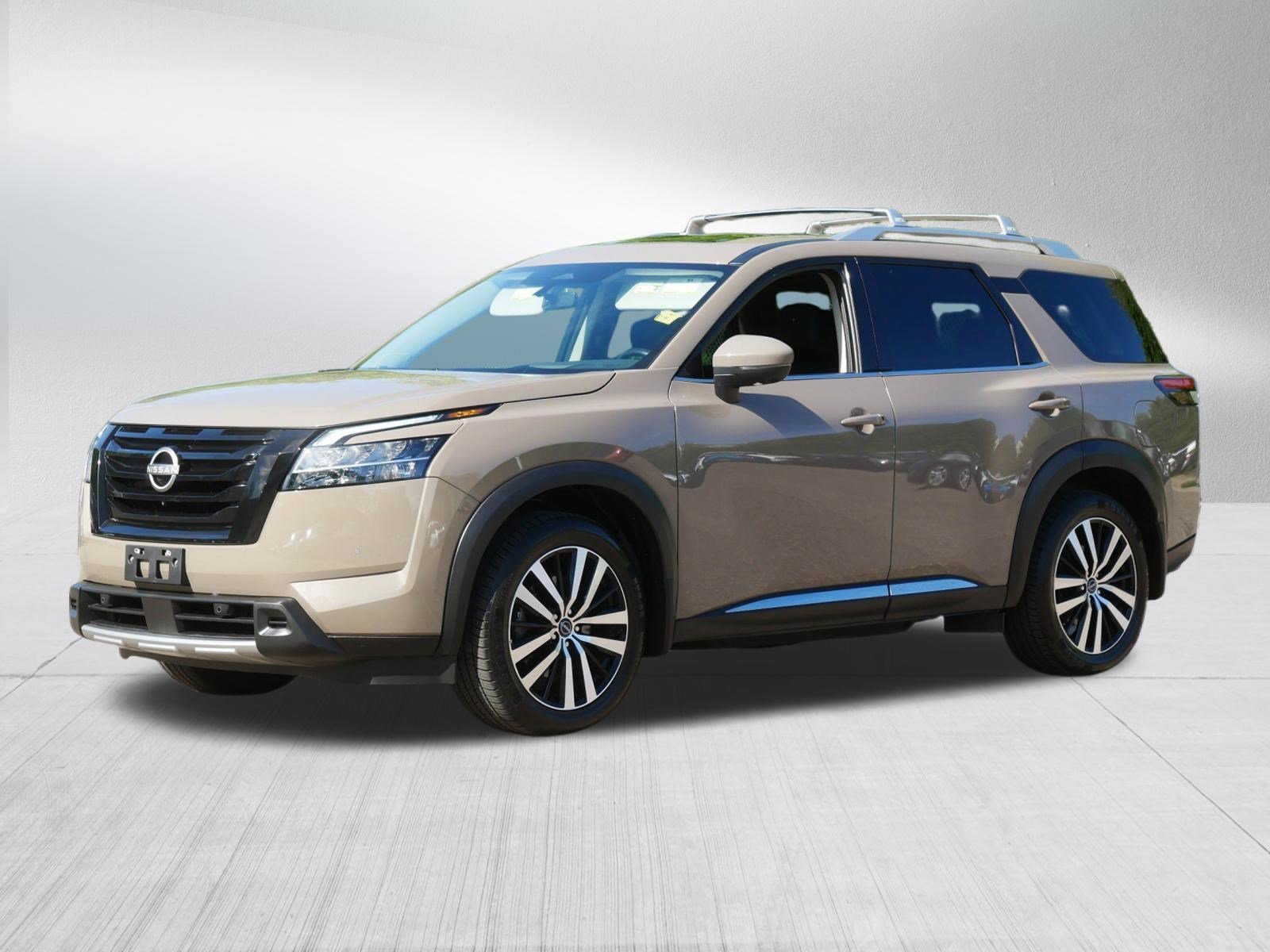 Certified Used 2023 Baja Storm Nissan Platinum image 3