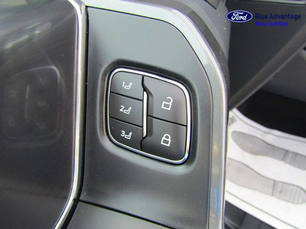 Certified Used 2023 Star White Ford Lariat image 27