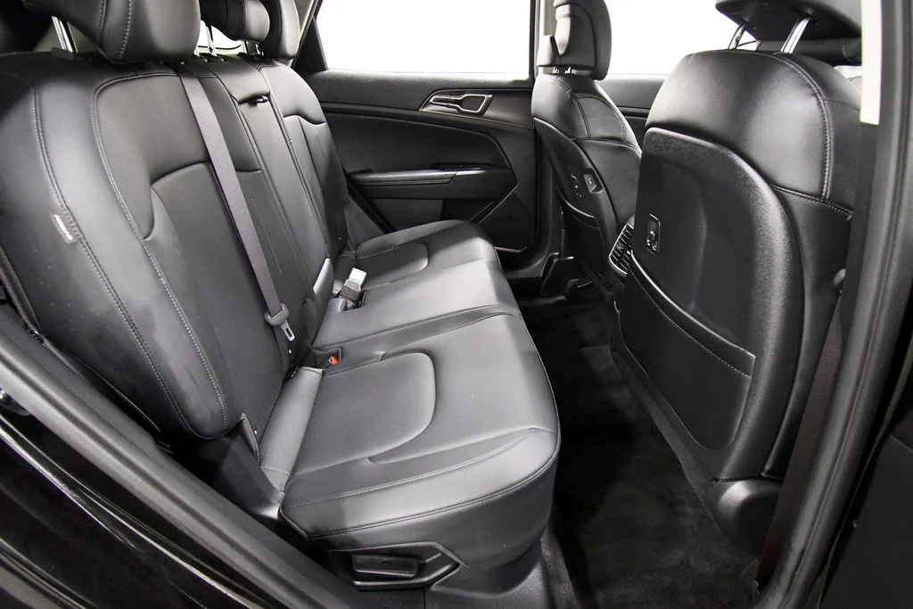 Certified Used 2024  Kia EX image 17