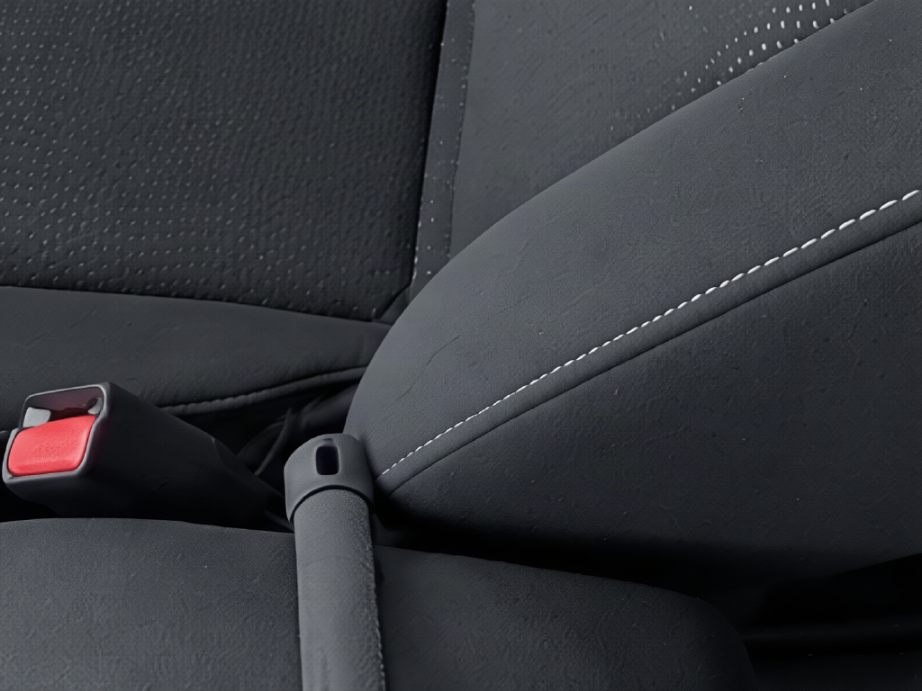 Used 2015 Gray Nissan SV image 18