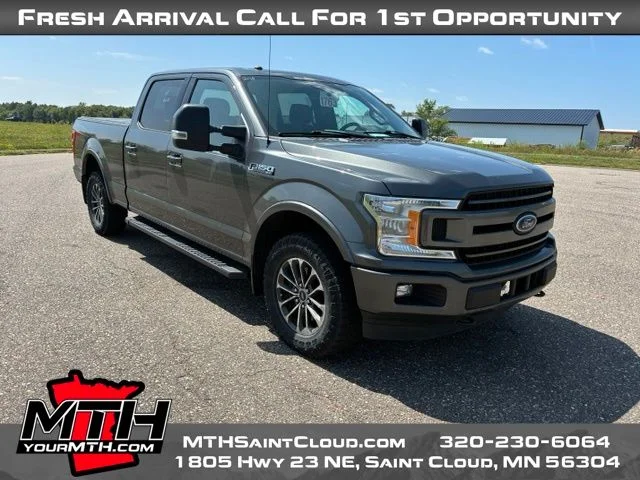 Used 2018 Gray Ford XLT image 2